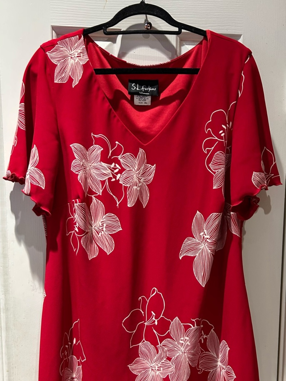 SL Fashions Red Floral V-Neck Midi Dress